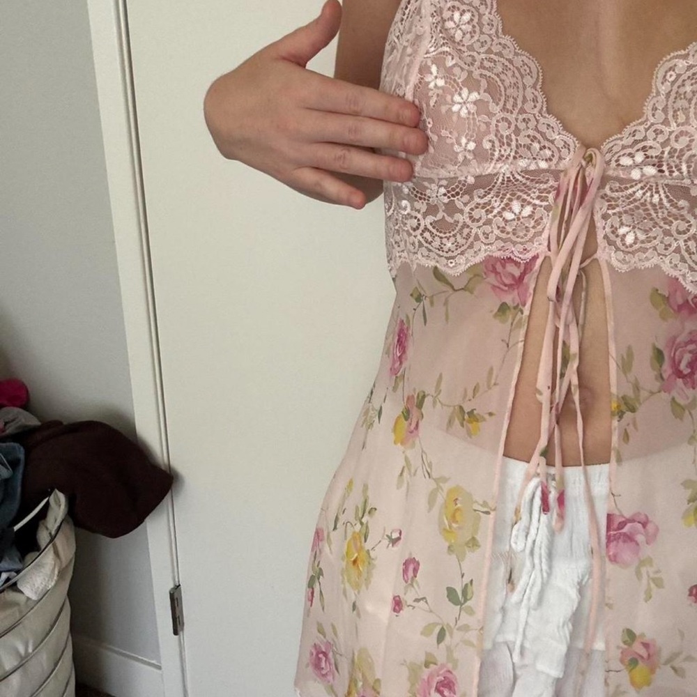 Vintage Victoria’s Secret 100% Silk Pink Floral Nightdress